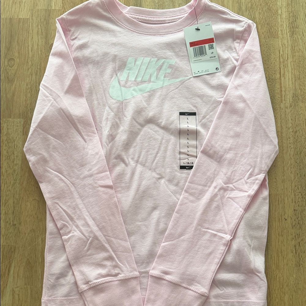 Nike Light Pink Crew Neck Shirt